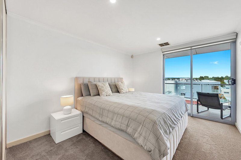 Photo - 302/1-5 Euston Walk, Mawson Lakes SA 5095 - Image 8