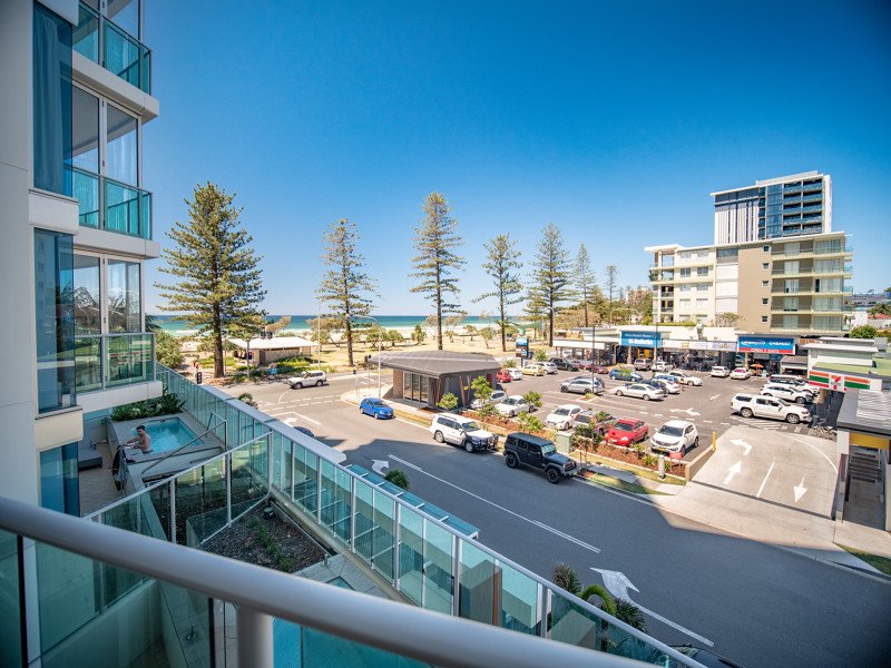 Photo - 302/1 Douglas Street, Coolangatta QLD 4225 - Image 10