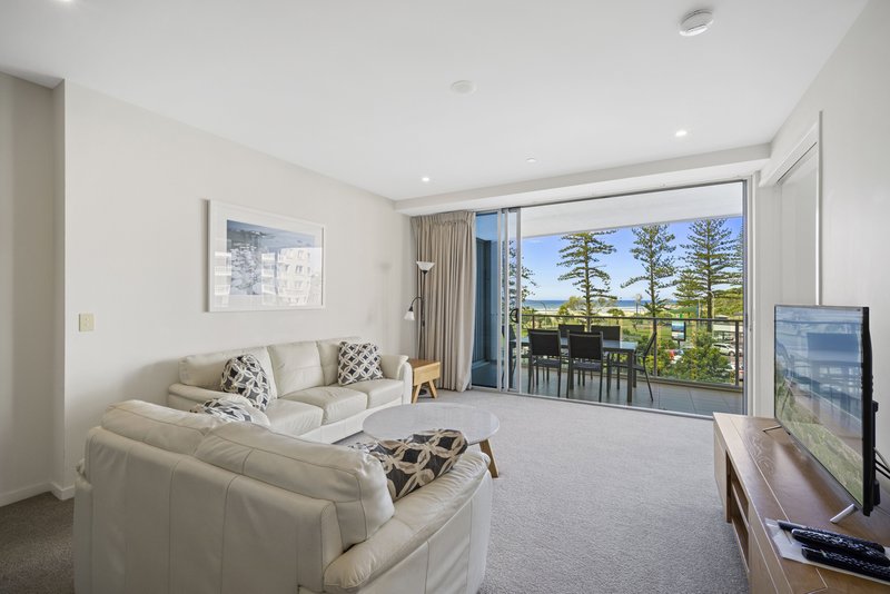 Photo - 302/1 Douglas Street, Coolangatta QLD 4225 - Image 12