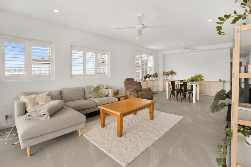 Photo - 302/1 Mantra Esplanade, Birtinya QLD 4575 - Image 10