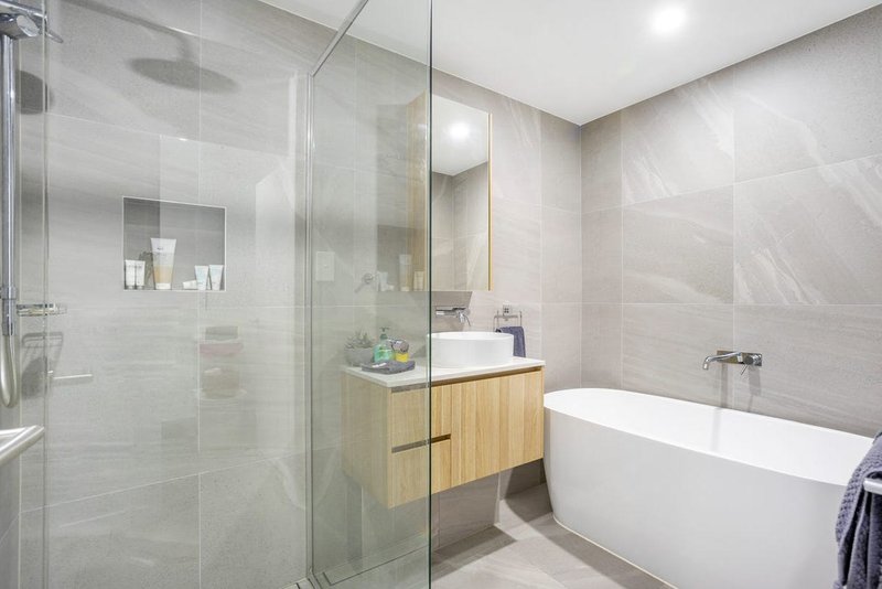 Photo - 302/1 Mantra Esplanade, Birtinya QLD 4575 - Image 12