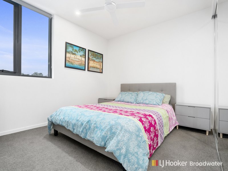 Photo - 302/110 Frank Street, Labrador QLD 4215 - Image 11