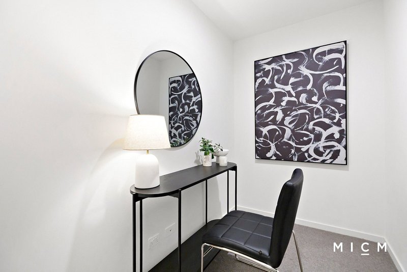 Photo - 302/119 Abeckett Street, Melbourne VIC 3000 - Image 7