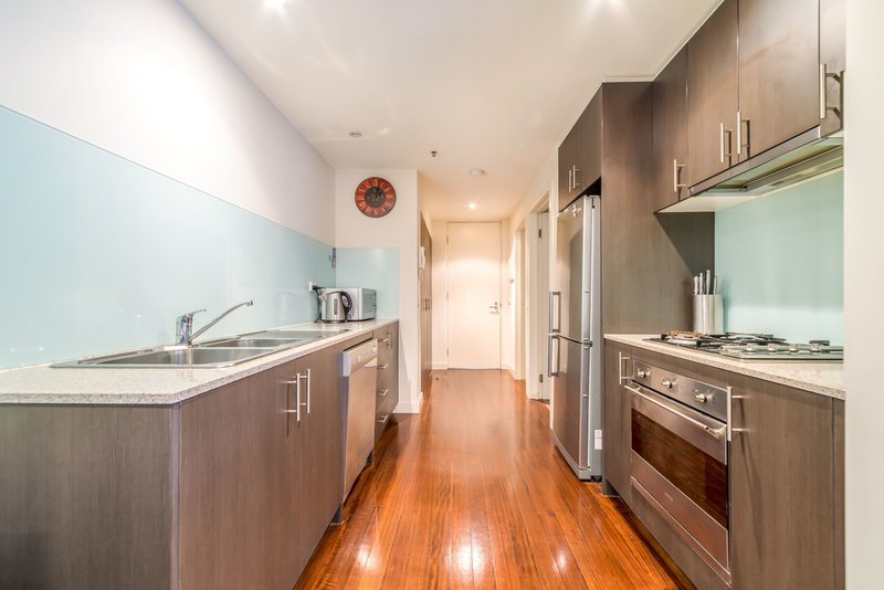 Photo - 302/13-15 Goodson Street, Doncaster VIC 3108 - Image 3