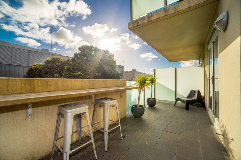 Photo - 302/13-15 Goodson Street, Doncaster VIC 3108 - Image 7