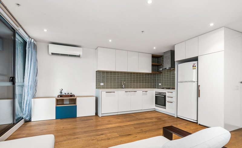Photo - 302/19-21 Poplar Street, Box Hill VIC 3128 - Image 3