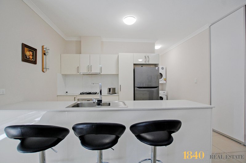 Photo - 302/2 Augustine Street, Mawson Lakes SA 5095 - Image 5