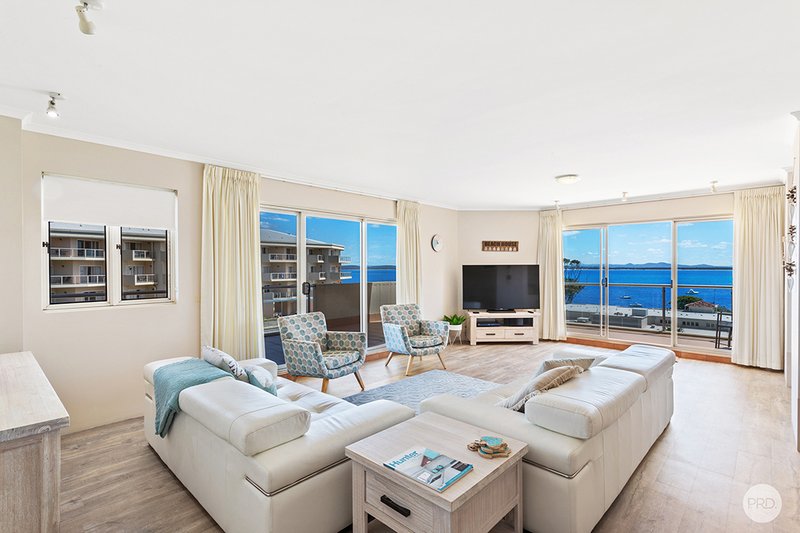 Photo - 302/2 Messines Street, Shoal Bay NSW 2315 - Image 2