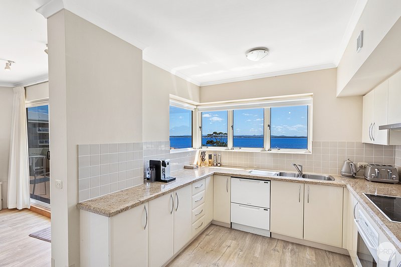 Photo - 302/2 Messines Street, Shoal Bay NSW 2315 - Image 6