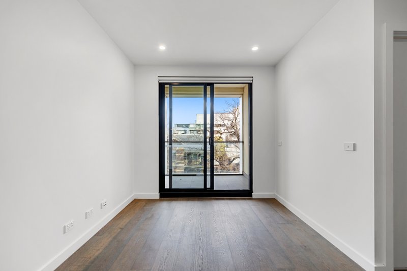 Photo - 302/2 Princes Street, St Kilda VIC 3182 - Image 6