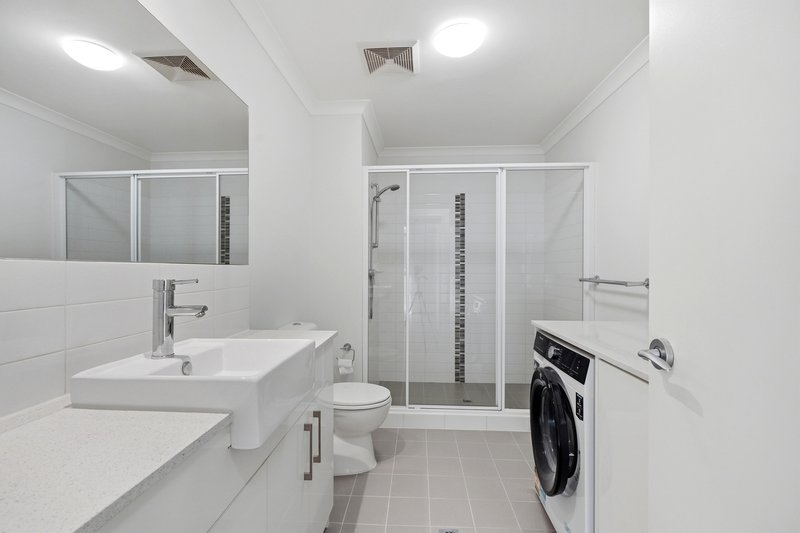 Photo - 302/21 Malata Crescent, Success WA 6164 - Image 13
