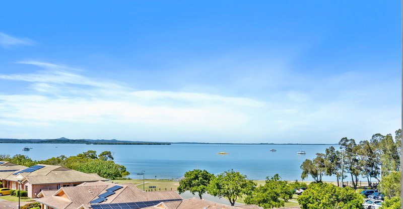 Photo - 302/24 Boat Street, Victoria Point QLD 4165 - Image 2