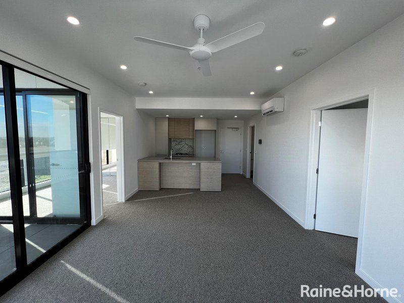 Photo - 302/38 Clark Street, Williams Landing VIC 3027 - Image 4