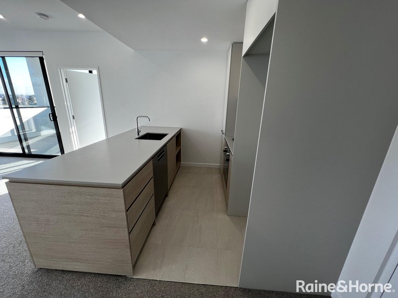 Photo - 302/38 Clark Street, Williams Landing VIC 3027 - Image 5