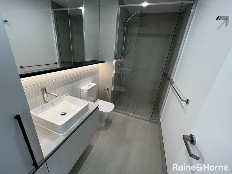 Photo - 302/38 Clark Street, Williams Landing VIC 3027 - Image 7