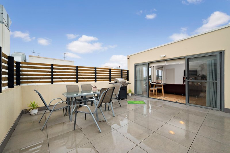 Photo - 302/38 Gozzard Street, Gungahlin ACT 2912 - Image 10