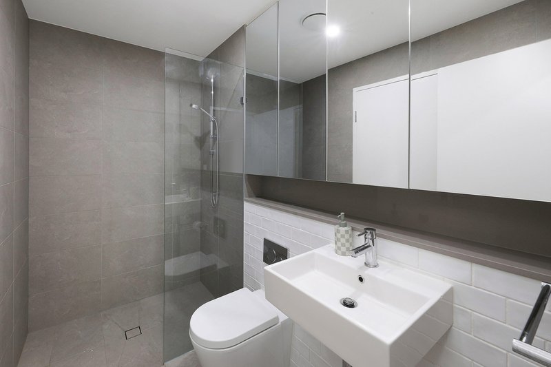 Photo - 302/44 Regent Street, Kogarah NSW 2217 - Image 8
