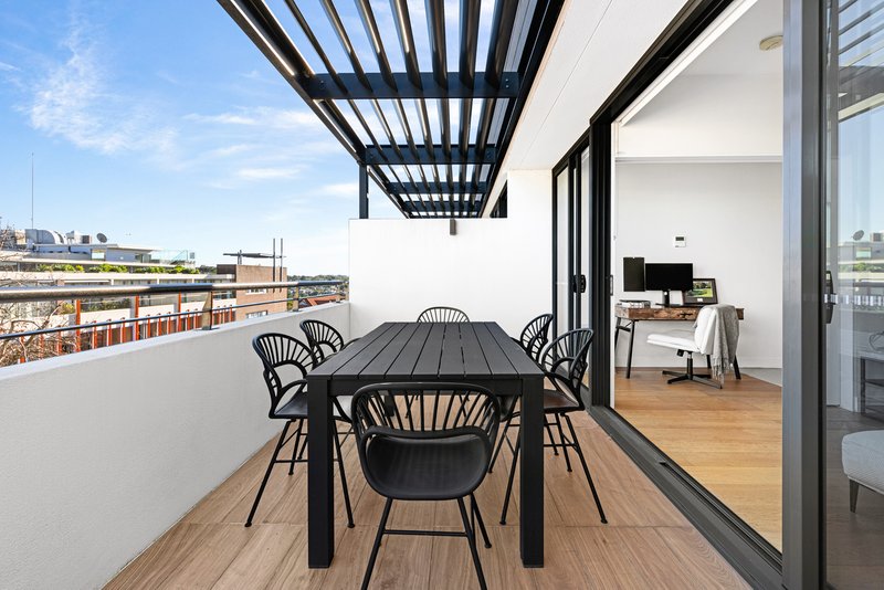 Photo - 302/467 Miller Street, Cammeray NSW 2062 - Image 2