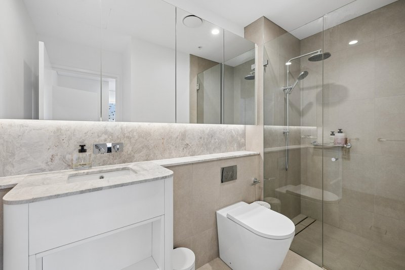 Photo - 3025/2 Eustace Street, Rouse Hill NSW 2155 - Image 9