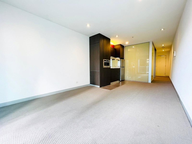 Photo - 302/53 Batman Street, West Melbourne VIC 3003 - Image 2