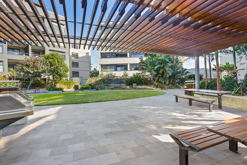 Photo - 302/67 Flinders Street, Wollongong NSW 2500 - Image 7