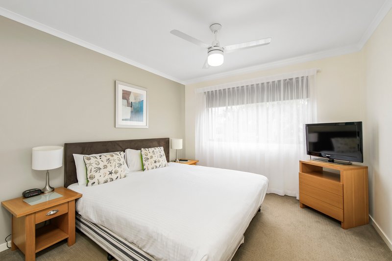 Photo - 302/68 Pacific Drive, Port Macquarie NSW 2444 - Image 7