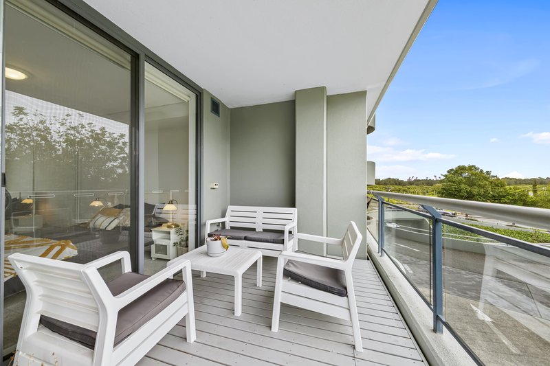 Photo - 30/27 Bennelong Parkway, Wentworth Point NSW 2127 - Image 1