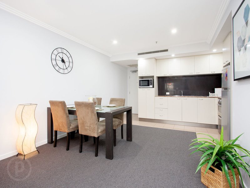 Photo - 302/70 Mary Street, Brisbane City QLD 4000 - Image 6