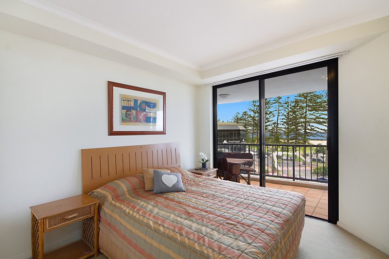 Photo - 302/88 Marine Parade, Coolangatta QLD 4225 - Image 5