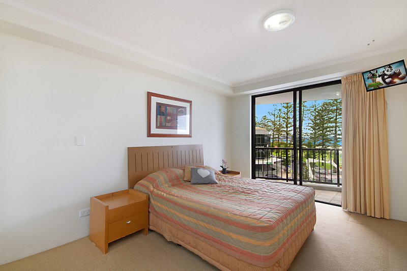 Photo - 302/88 Marine Parade, Coolangatta QLD 4225 - Image 7