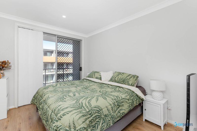 Photo - 302/8b Myrtle Street, Prospect NSW 2148 - Image 4