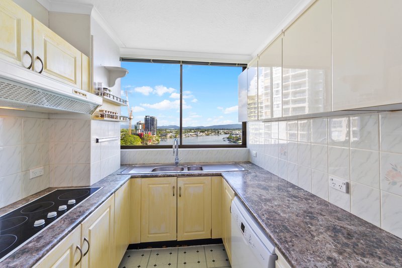 Photo - 30/2916 Gold Coast Highway, Surfers Paradise QLD 4217 - Image 8