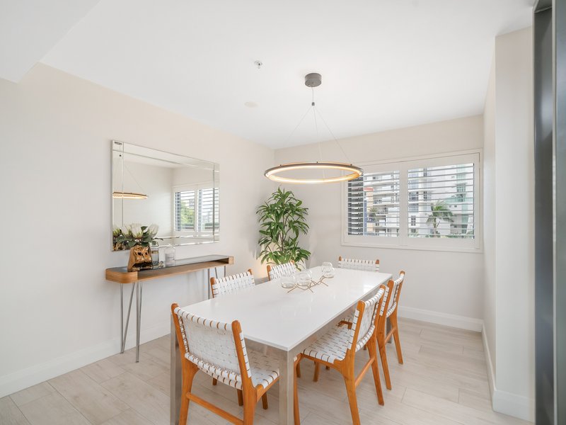 Photo - 302/99 Marine Parade, Redcliffe QLD 4020 - Image 21
