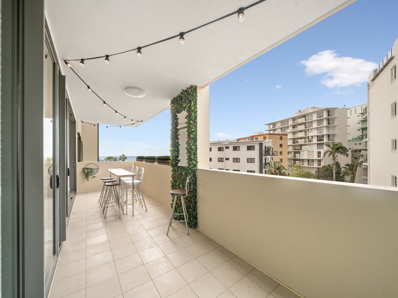 Photo - 302/99 Marine Parade, Redcliffe QLD 4020 - Image 23