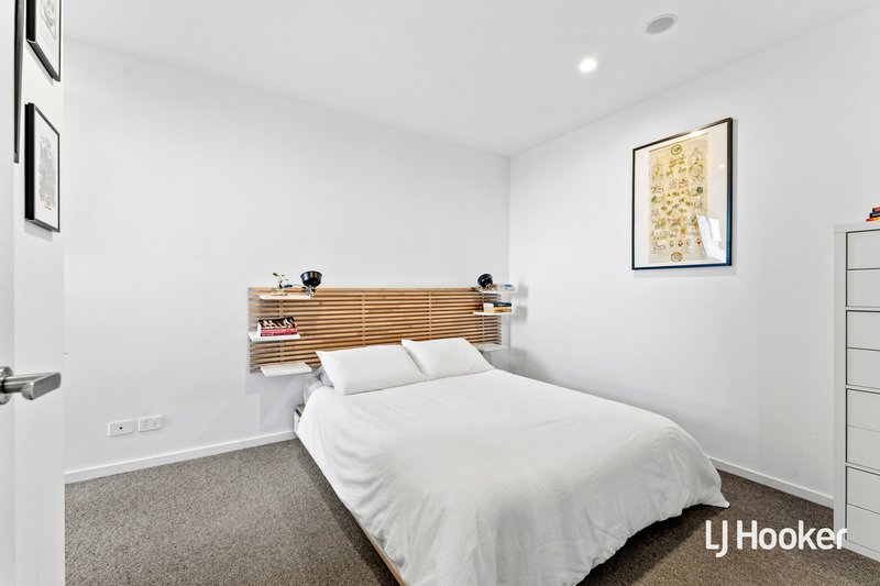 Photo - 302B/8 Falcon Court, Footscray VIC 3011 - Image 8