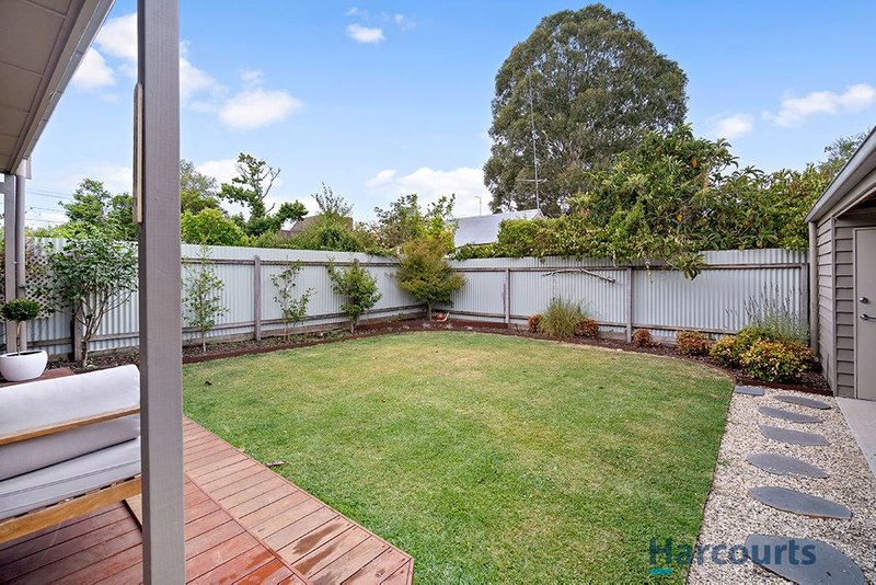 Photo - 303 Ascot Street South, Ballarat Central VIC 3350 - Image 10