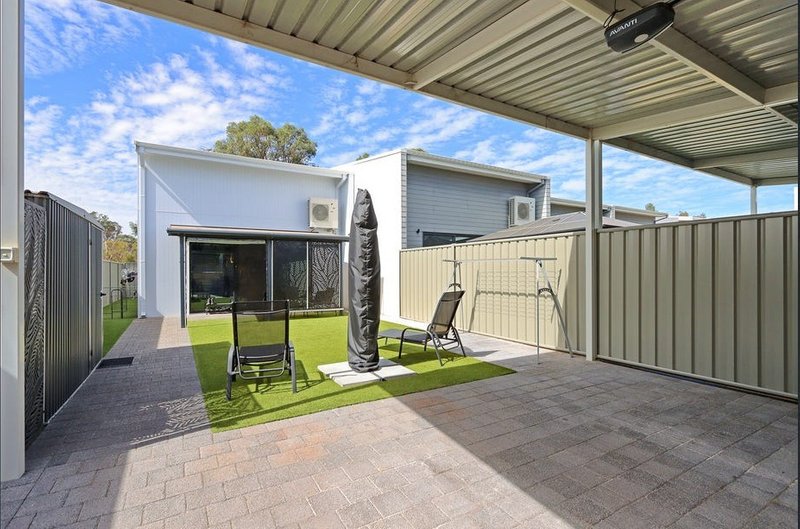 Photo - 303 Lambeth Circle, Wellard WA 6170 - Image 23