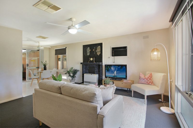 Photo - 303 Sunshine Court, Lavington NSW 2641 - Image 12