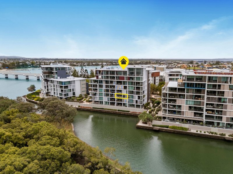 Photo - 30302/2 Ephraim Island, Paradise Point QLD 4216 - Image 3
