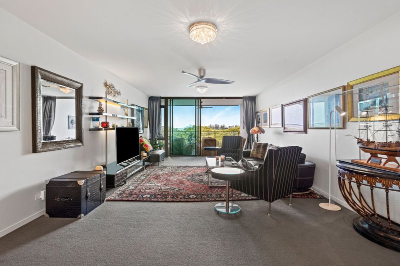 Photo - 30302/2 Ephraim Island, Paradise Point QLD 4216 - Image 7
