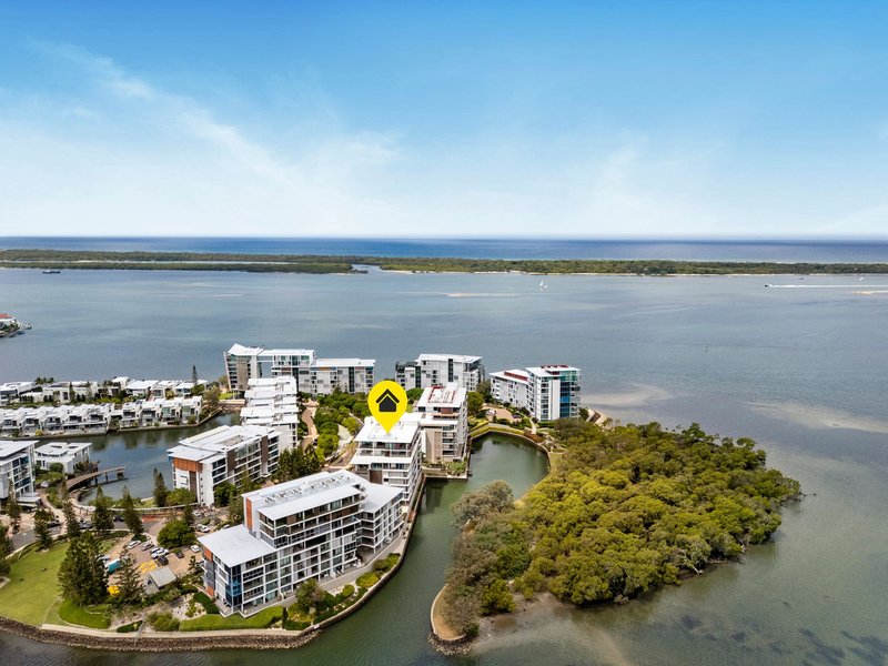 Photo - 30302/2 Ephraim Island, Paradise Point QLD 4216 - Image 17