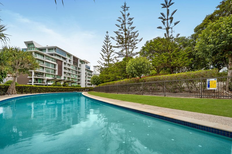 Photo - 30302/2 Ephraim Island, Paradise Point QLD 4216 - Image 20
