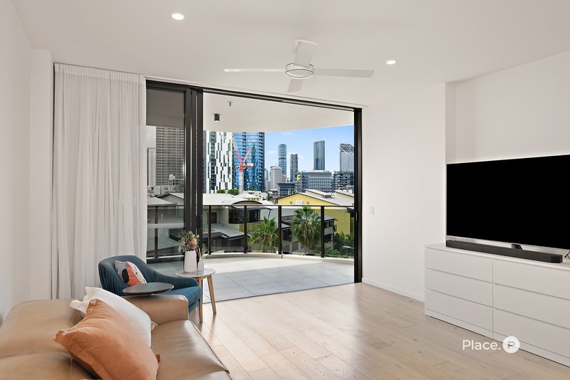Photo - 30302/21 Mollison Street, West End QLD 4101 - Image 5