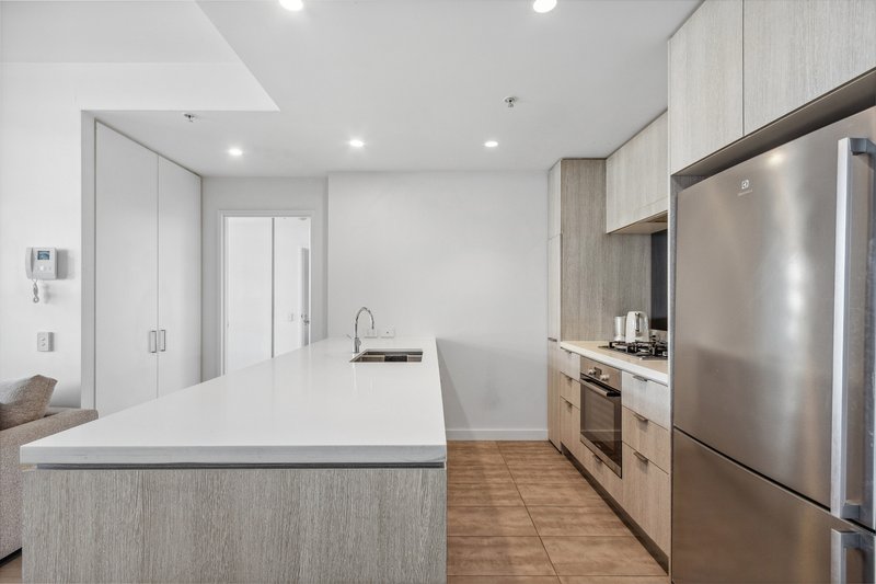 Photo - 303/1 Foreshore Boulevard, Woolooware NSW 2230 - Image 6