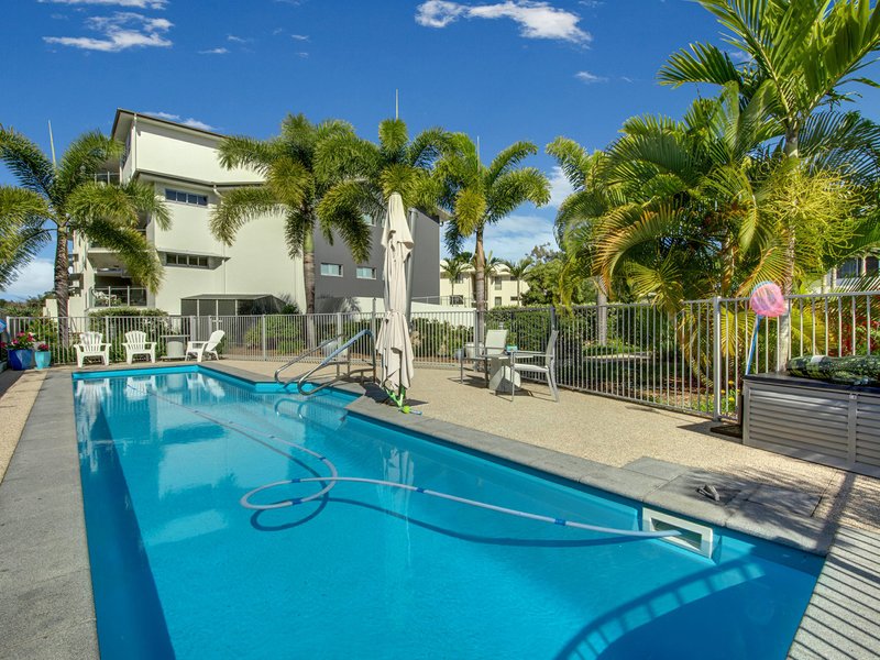 Photo - 303/10 Wyndham Avenue, Boyne Island QLD 4680 - Image 2