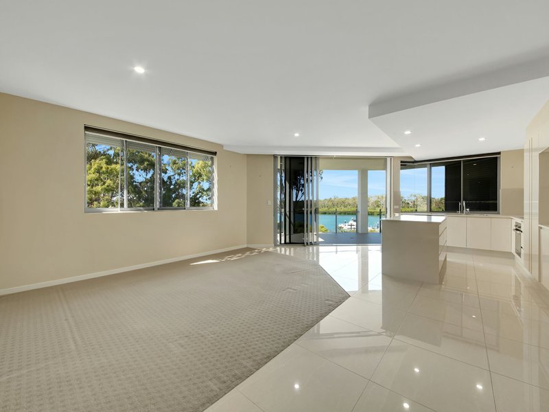 Photo - 303/10 Wyndham Avenue, Boyne Island QLD 4680 - Image 7