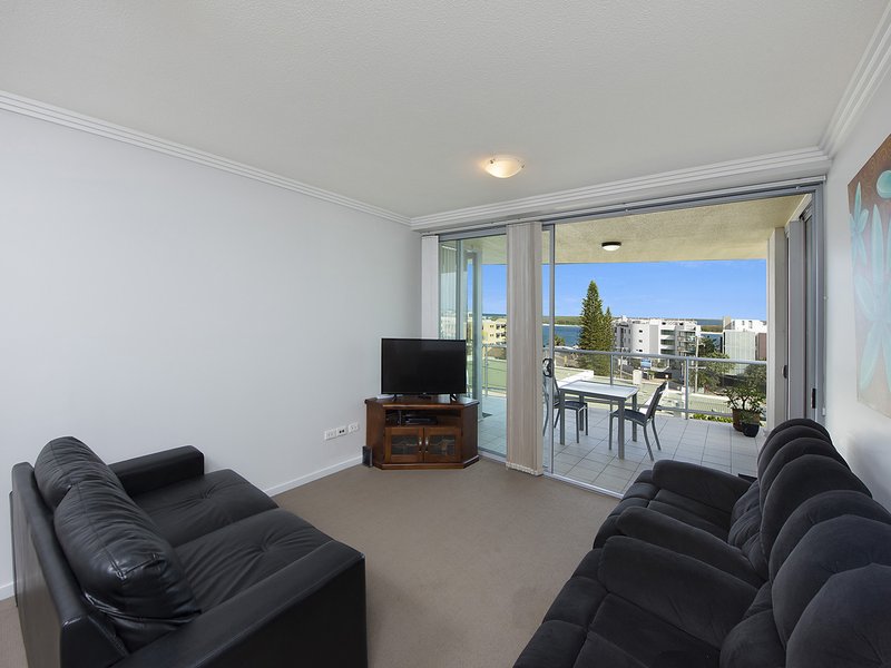 Photo - 303/111 Bulcock Street, Caloundra QLD 4551 - Image 4