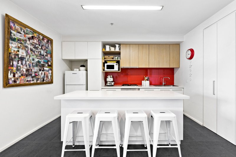 Photo - 303/152 Peel Street, Windsor VIC 3181 - Image 3