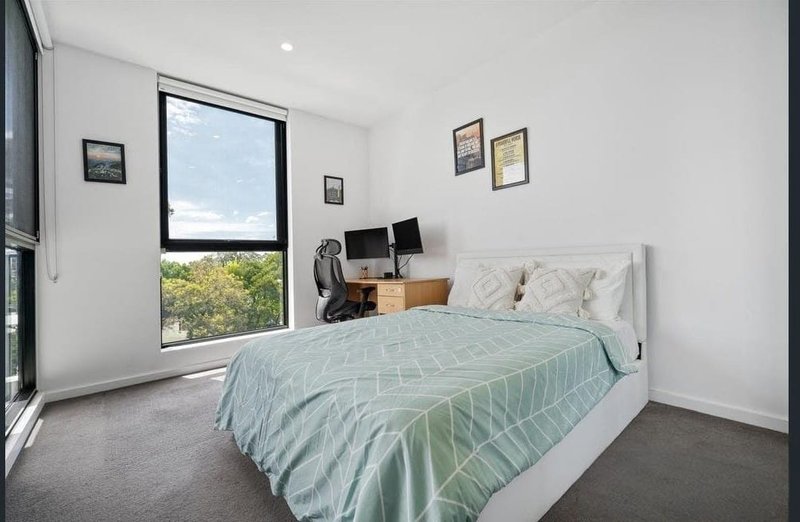 Photo - 303/168 Whitehorse Road, Blackburn VIC 3130 - Image 5