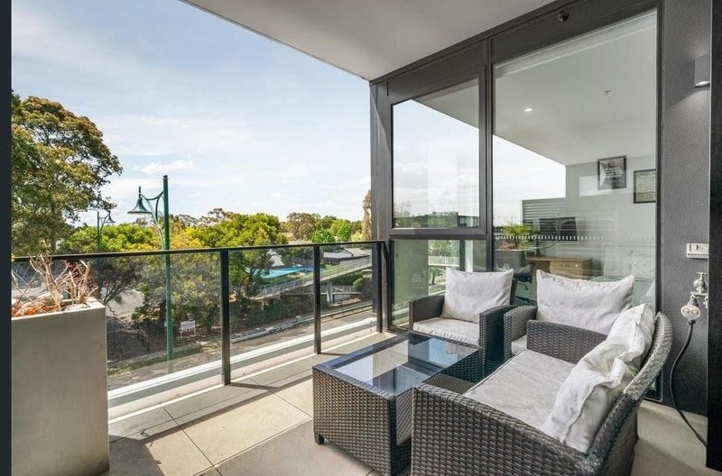 Photo - 303/168 Whitehorse Road, Blackburn VIC 3130 - Image 7